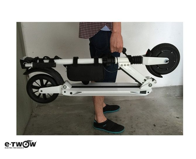 https://personalelectrictransport.co.uk/wp-content/uploads/2016/05/E-Twow-Electric-Scooter-Carry-Belt-3.jpg
