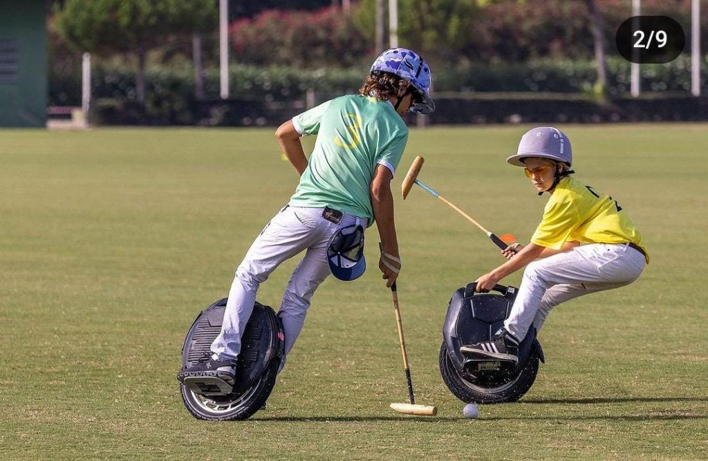 Enter: E-Wheel Polo. While the principles remain consistent with its ancestral counterpart, the horses have been swapped for something a tad more electric – the Electric Unicycle or EUC.